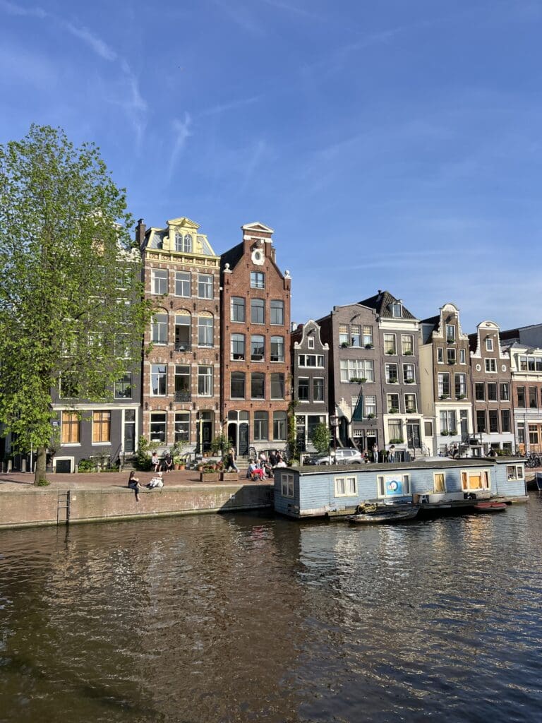 maisons-canal-amsterdam-europe